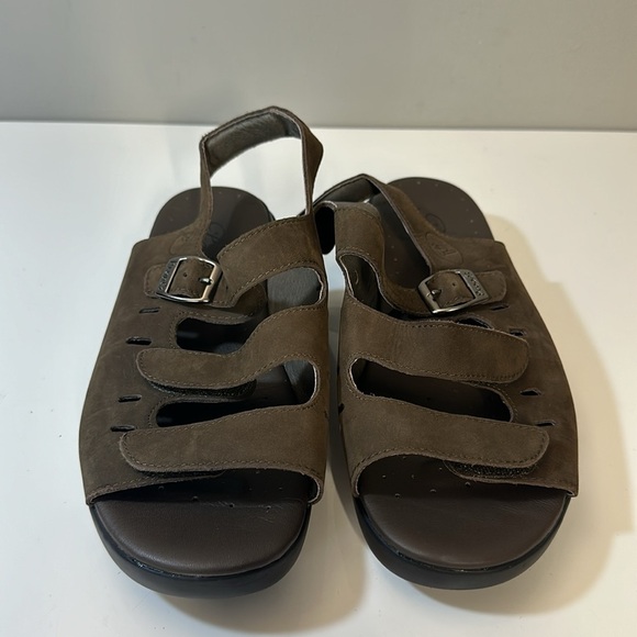 Propet Breeze Walking Sandals Size 8.5 X(2E) - Picture 5 of 15